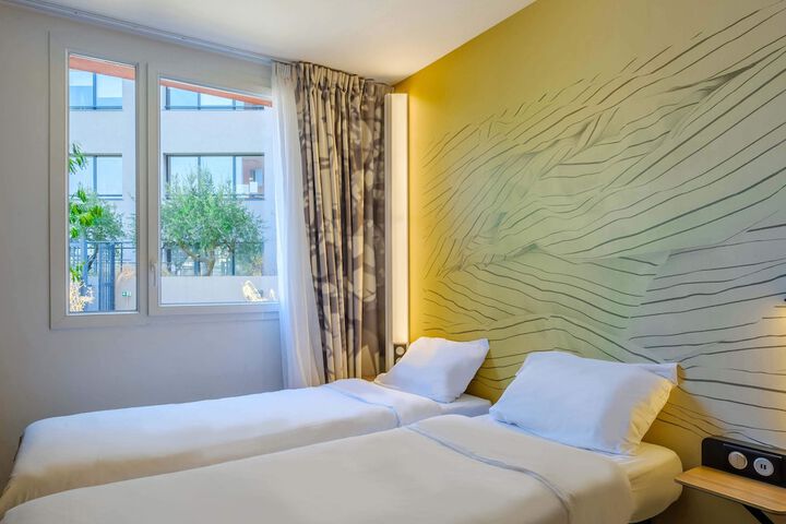Room 29 of 60