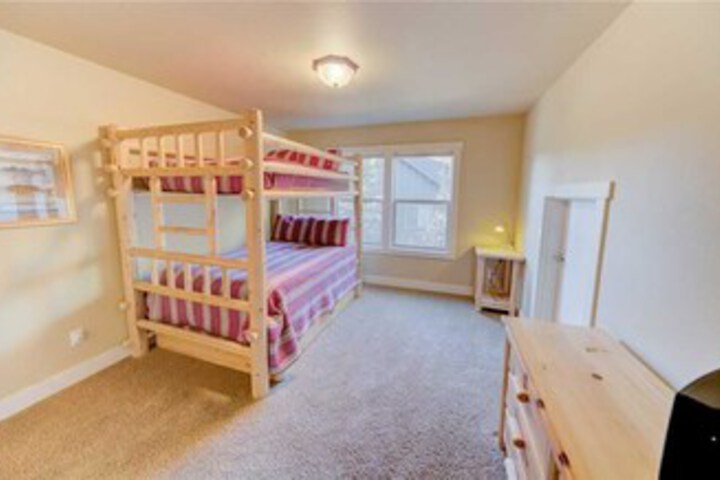 Room 15 of 23