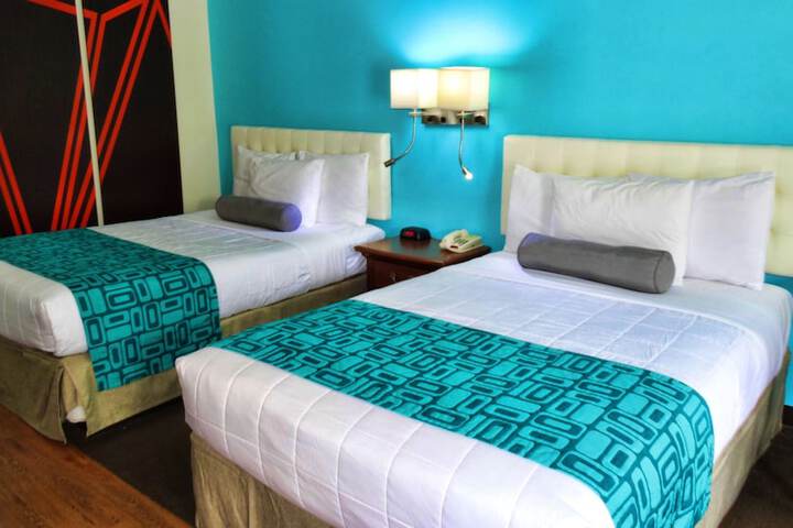 Double Accessible King Size Bed (6 of 12)