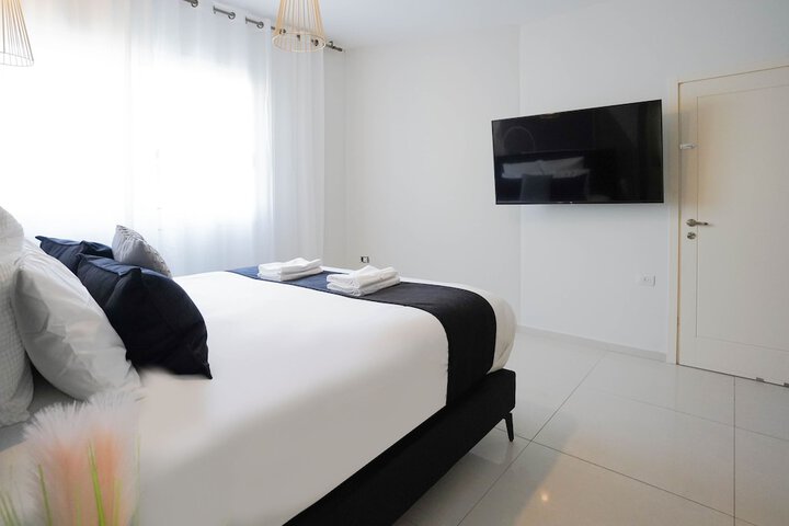 Room 15 of 74