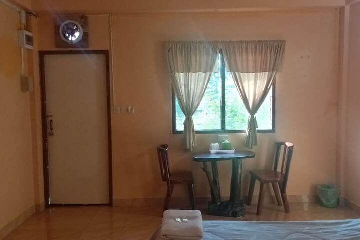 Room 12 of 31