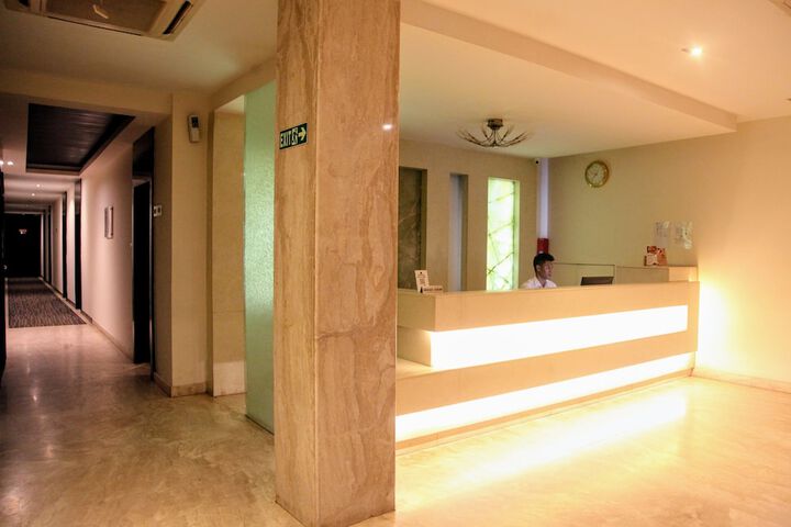 Hotel Interior 4 of 37