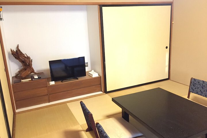 Room 21 of 69
