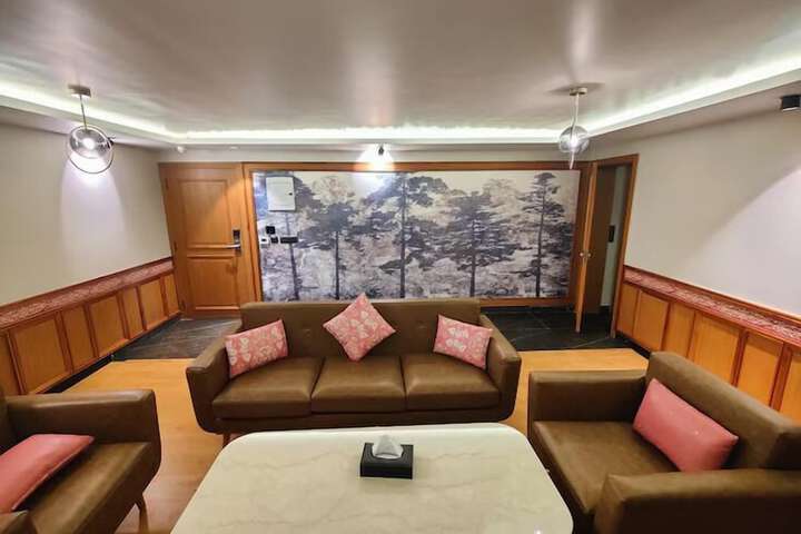 Room 20 of 45