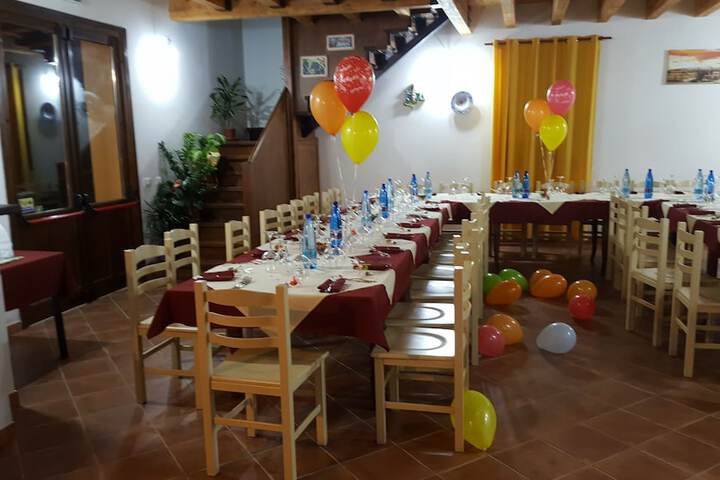 Ballroom/Hall 3 of 4