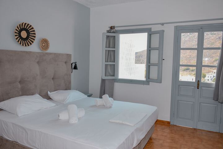 Room 25 of 106