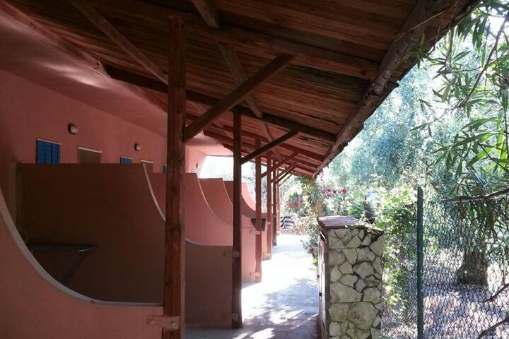 Hotel Exterior 13 of 13
