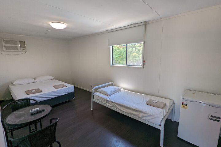 Room 5 of 40
