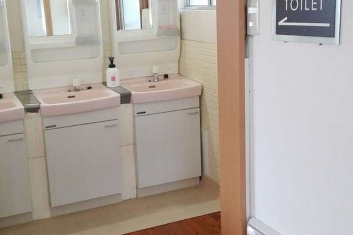 Room 21 of 31