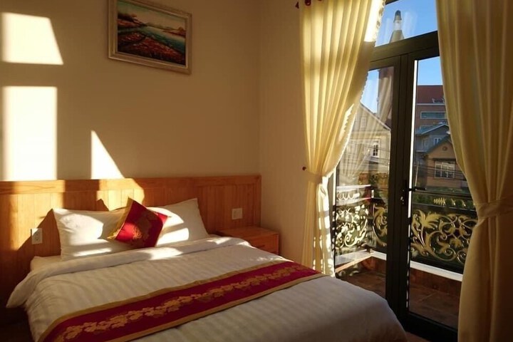 Room 3 of 11