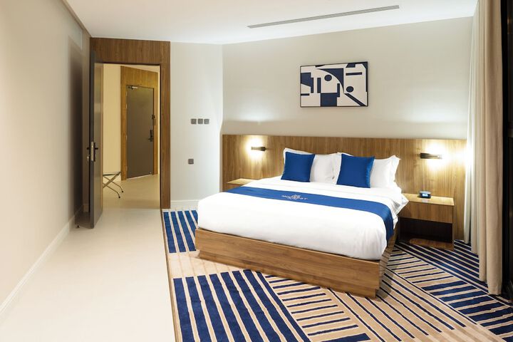 Room 6 of 23