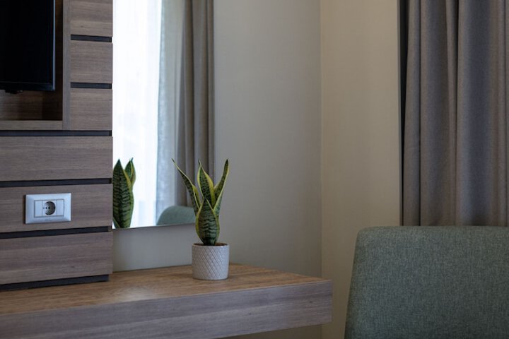 Room 42 of 236
