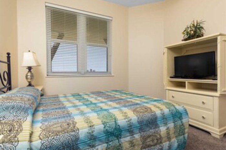 Room 150 of 163