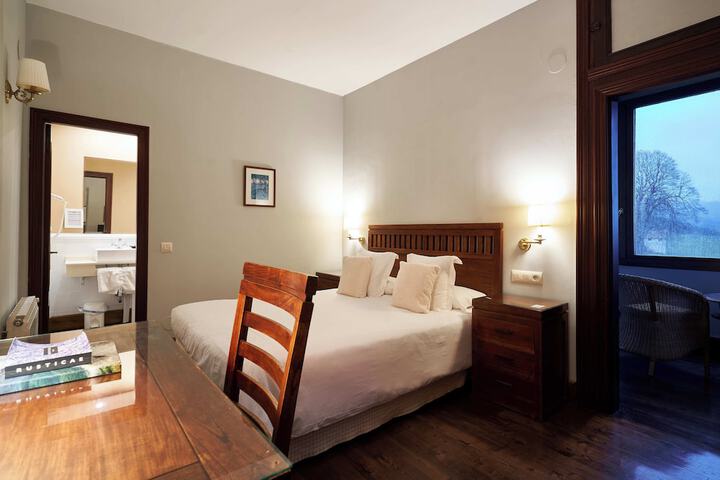 Room 16 of 49