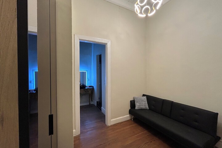 Room 12 of 36