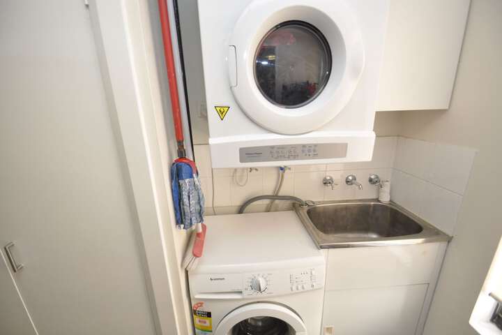 Laundry 31 of 37