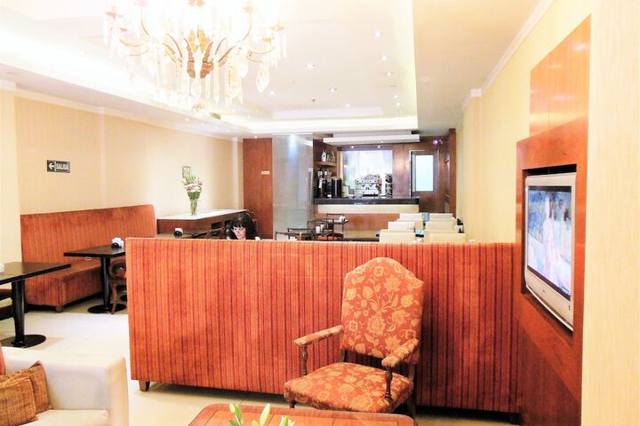 Guest Lobby