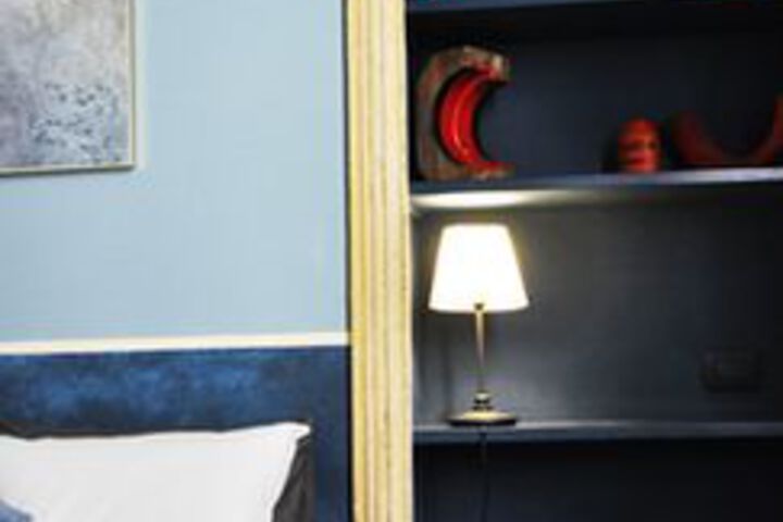 Room 8 of 20