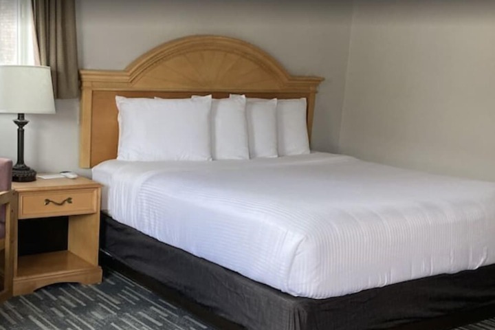 Room 16 of 61