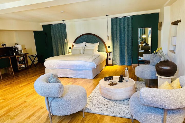 Room 21 of 45