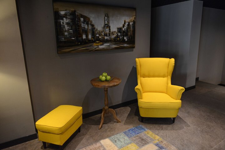 Concierge desk