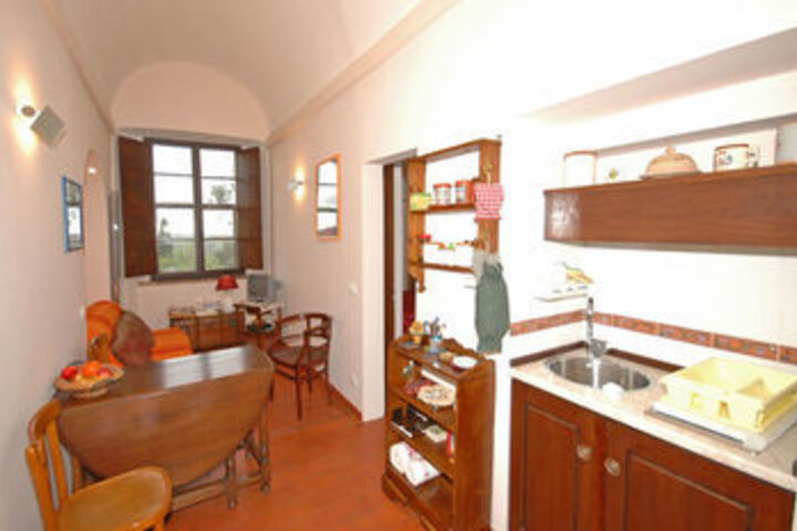 Room 15 of 25