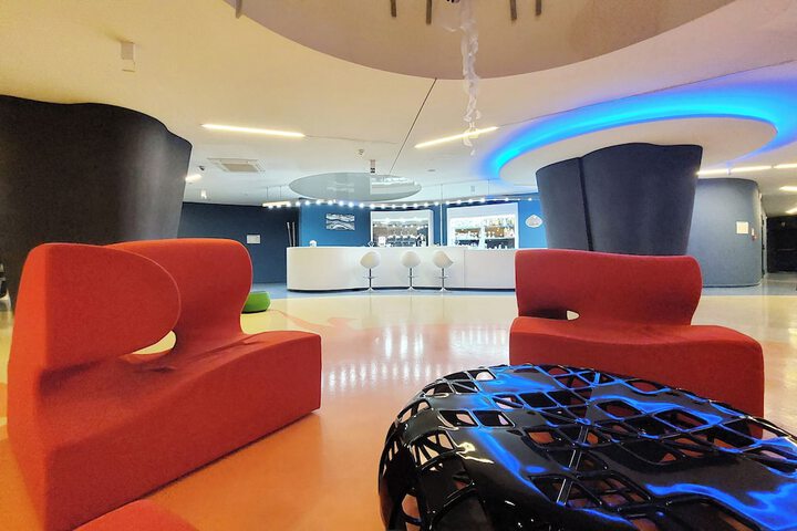Hotel Interior 11 of 146