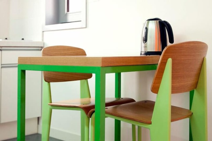 Room 15 of 37