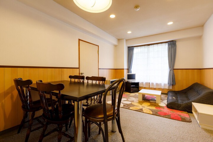 Room 20 of 50