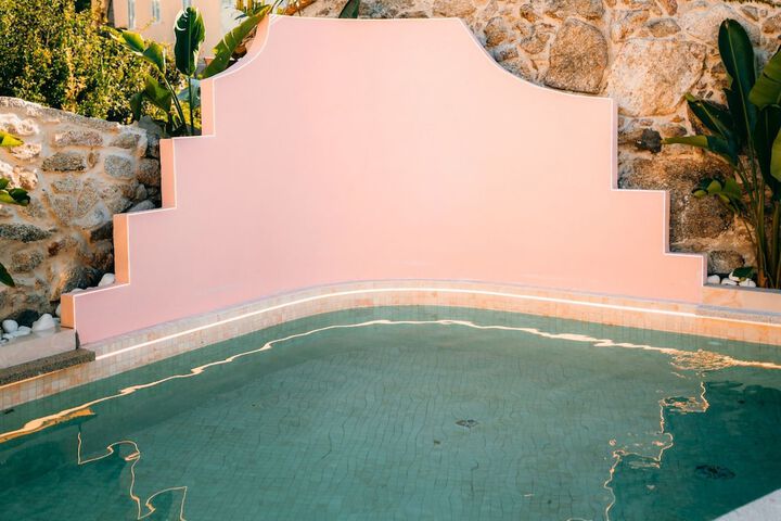 Pool 33 of 52