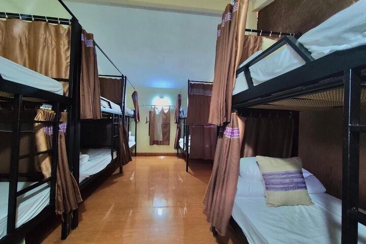 Room 12 of 48