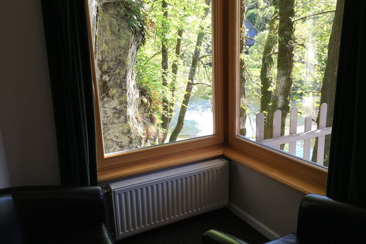 Room 17 of 58