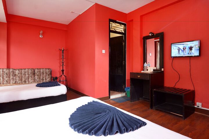 Room 6 of 34