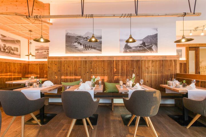 Dining 91 of 144