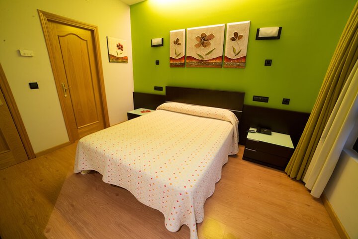 Room 5 of 51