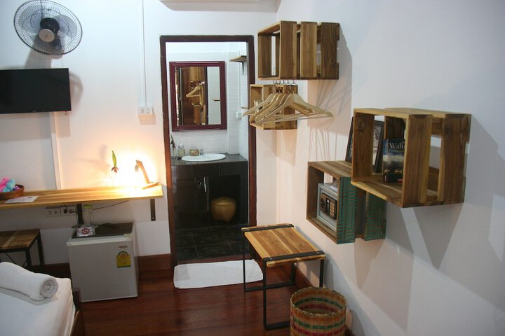 Room 9 of 52