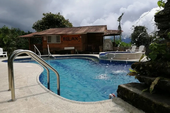 Pool 11 of 15