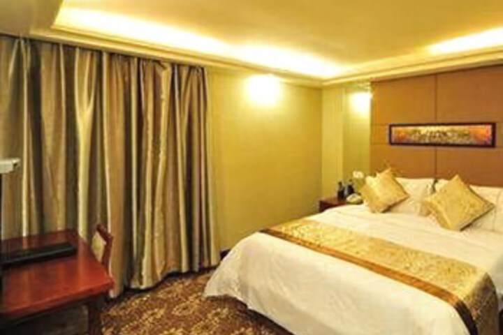 Room 2 of 6