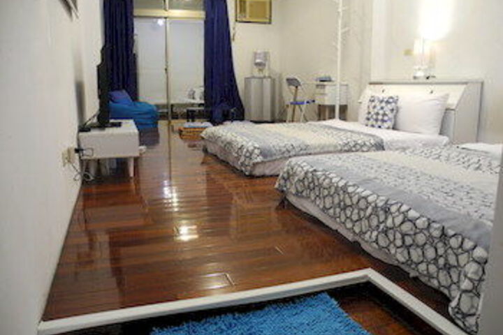 Room 16 of 43