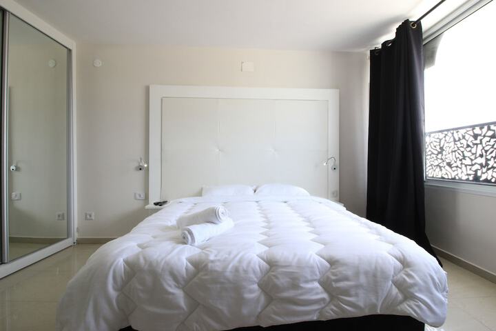 Room 22 of 70