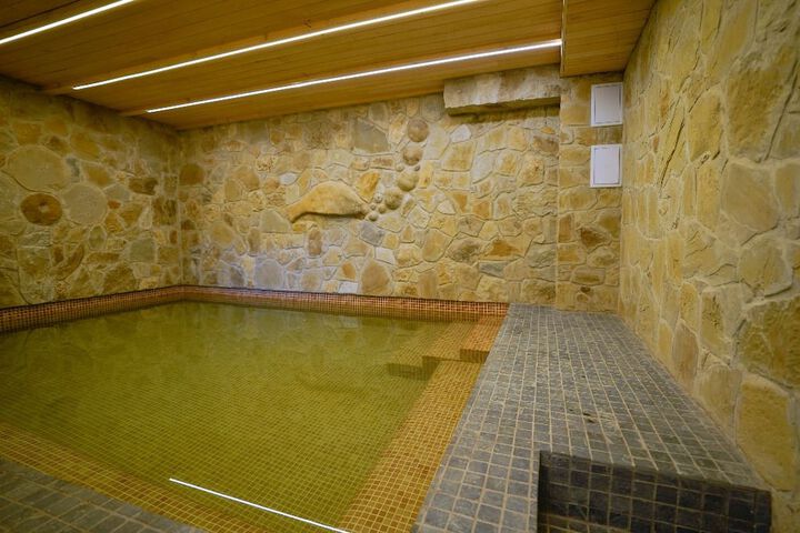 Spa 29 of 54