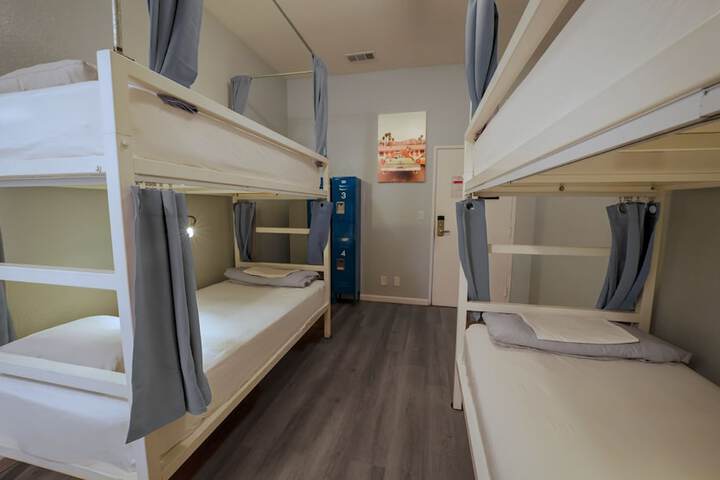 Room 15 of 41