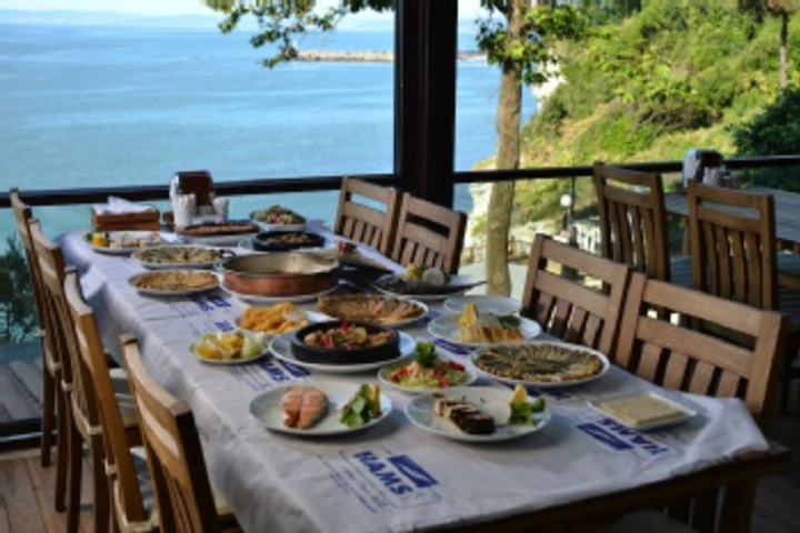 Dining 58 of 216