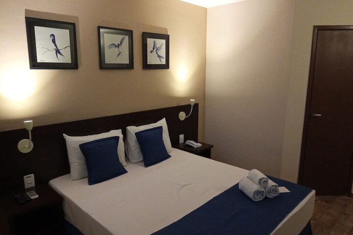Room 2 of 30