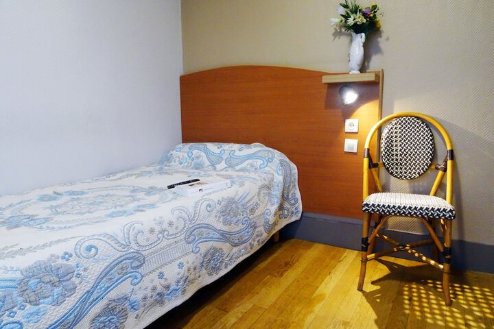 Room 14 of 34