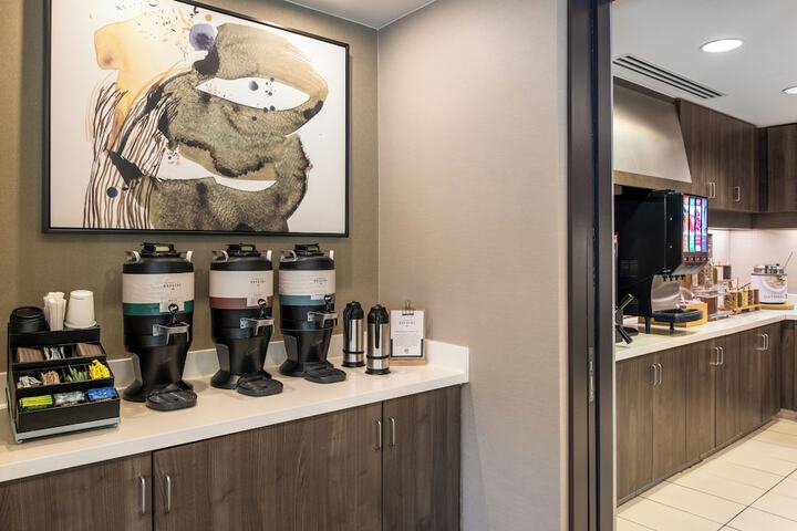 Breakfast/Coffee Service 39 of 47