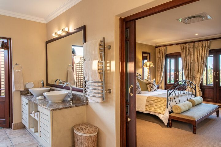 Room 35 of 65