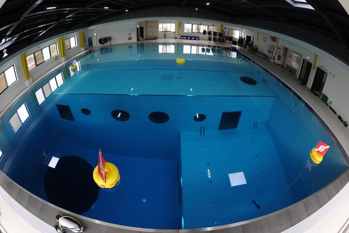 Pool 14 of 42