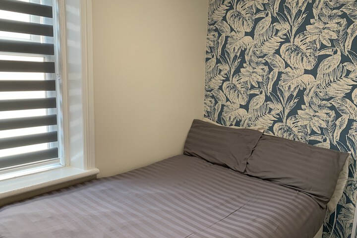 Room 13 of 23