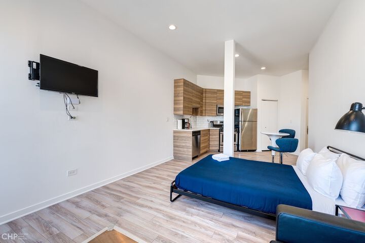Room 8 of 60